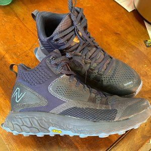 New Balance Heierro Mid Trail Running Shoe - Size 12E